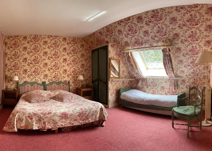 Le Manoir De Bellerive Hotel 4*