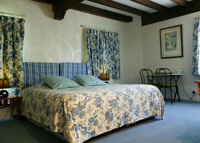 Le Manoir De Bellerive فندق 4*